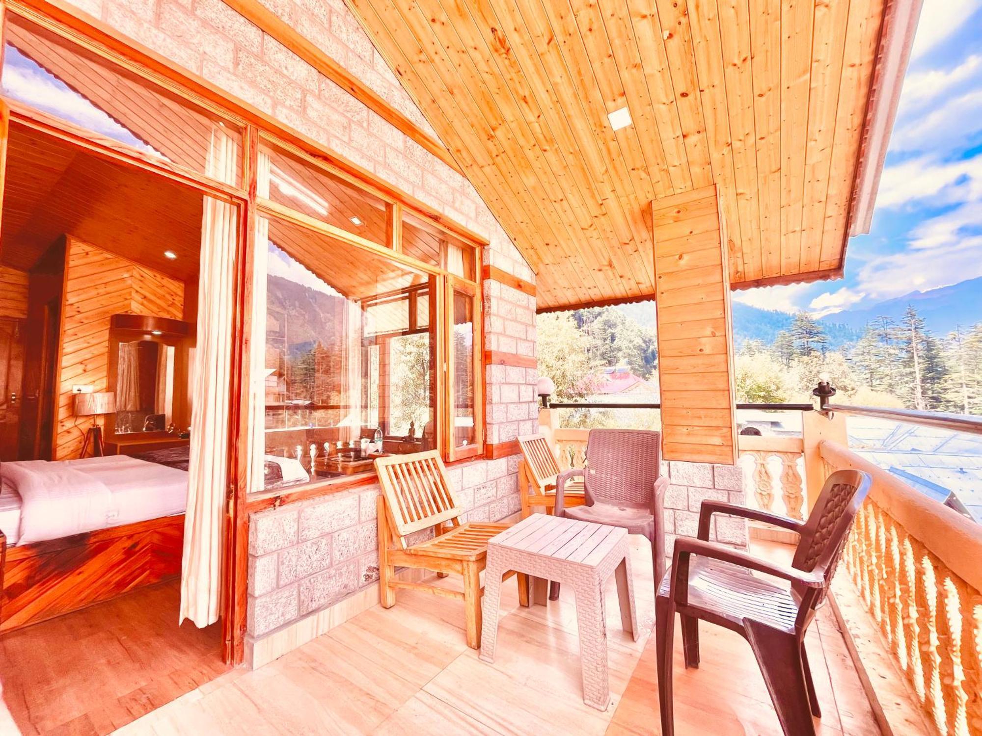 Sagar Resort !! Mountain View ! Luxury Stay ! Family Resort ! Private Parking ! Near Mall Road Манали Экстерьер фото