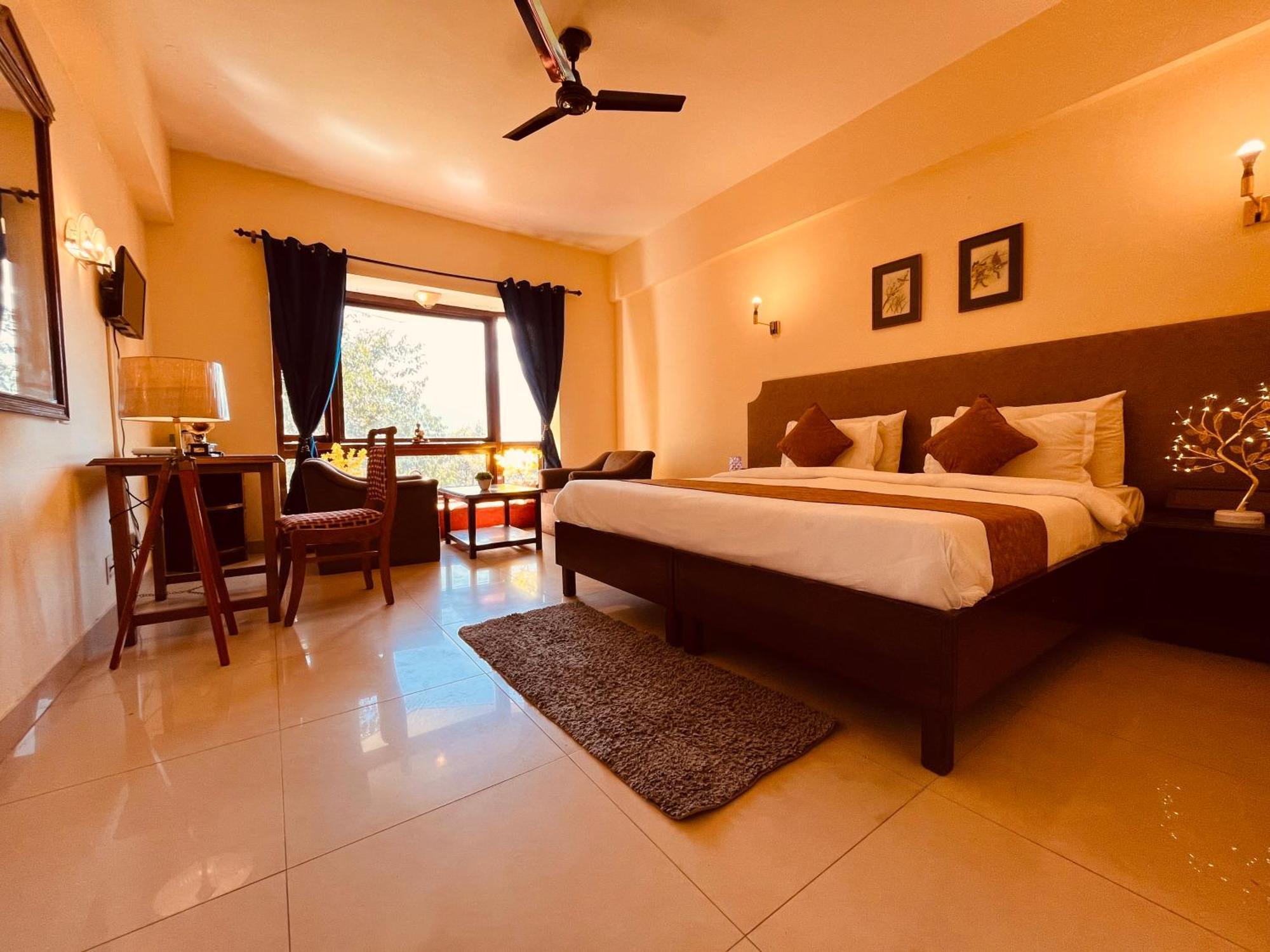 Sagar Resort !! Mountain View ! Luxury Stay ! Family Resort ! Private Parking ! Near Mall Road Манали Экстерьер фото