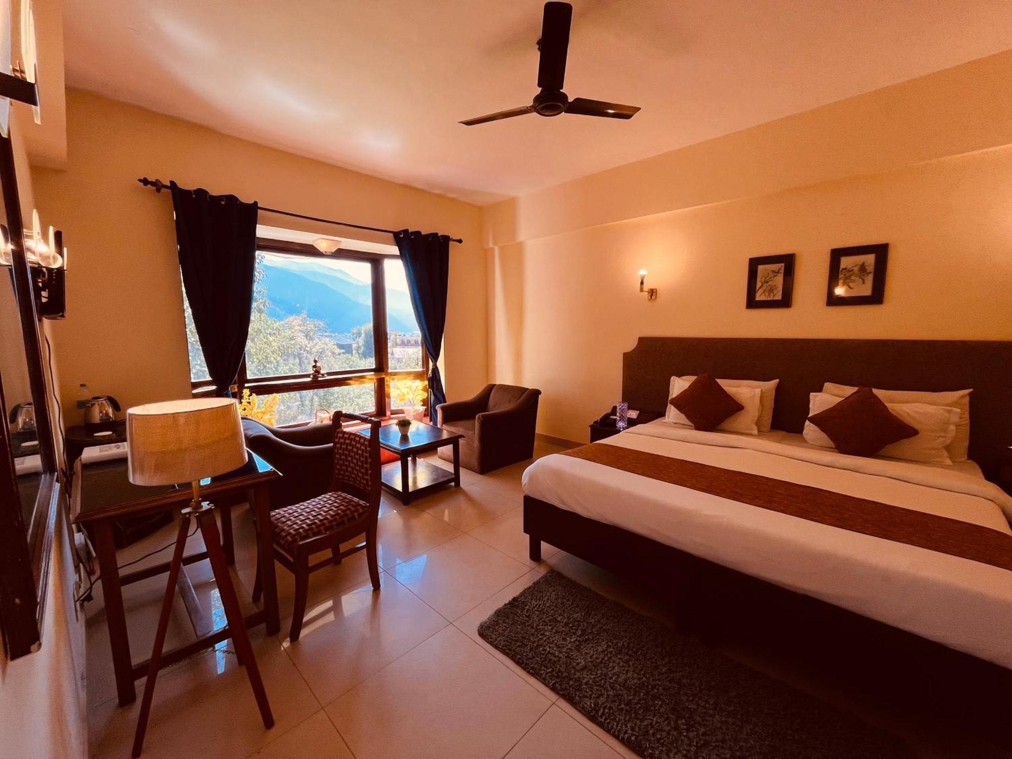 Sagar Resort !! Mountain View ! Luxury Stay ! Family Resort ! Private Parking ! Near Mall Road Манали Экстерьер фото